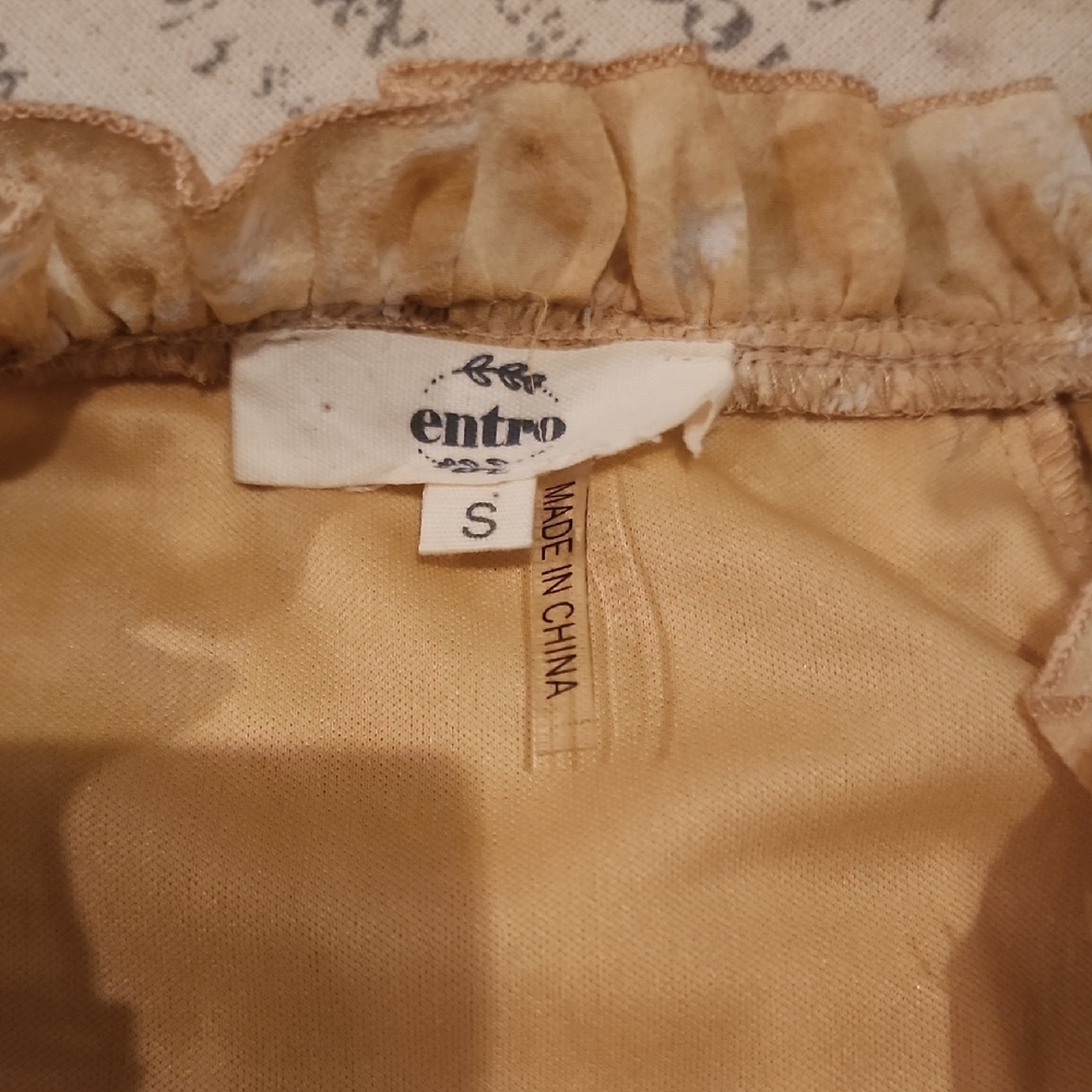 Entro Tan Blouse with Ruffle Accents - Picture 2 of 2